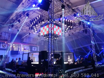 MMA mieszane sporty walki sporty halowe wyposażenie gali w konstrukcję sceniczną